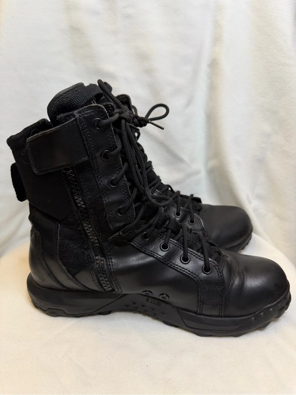 5.11 Tactical Men's A/T 8